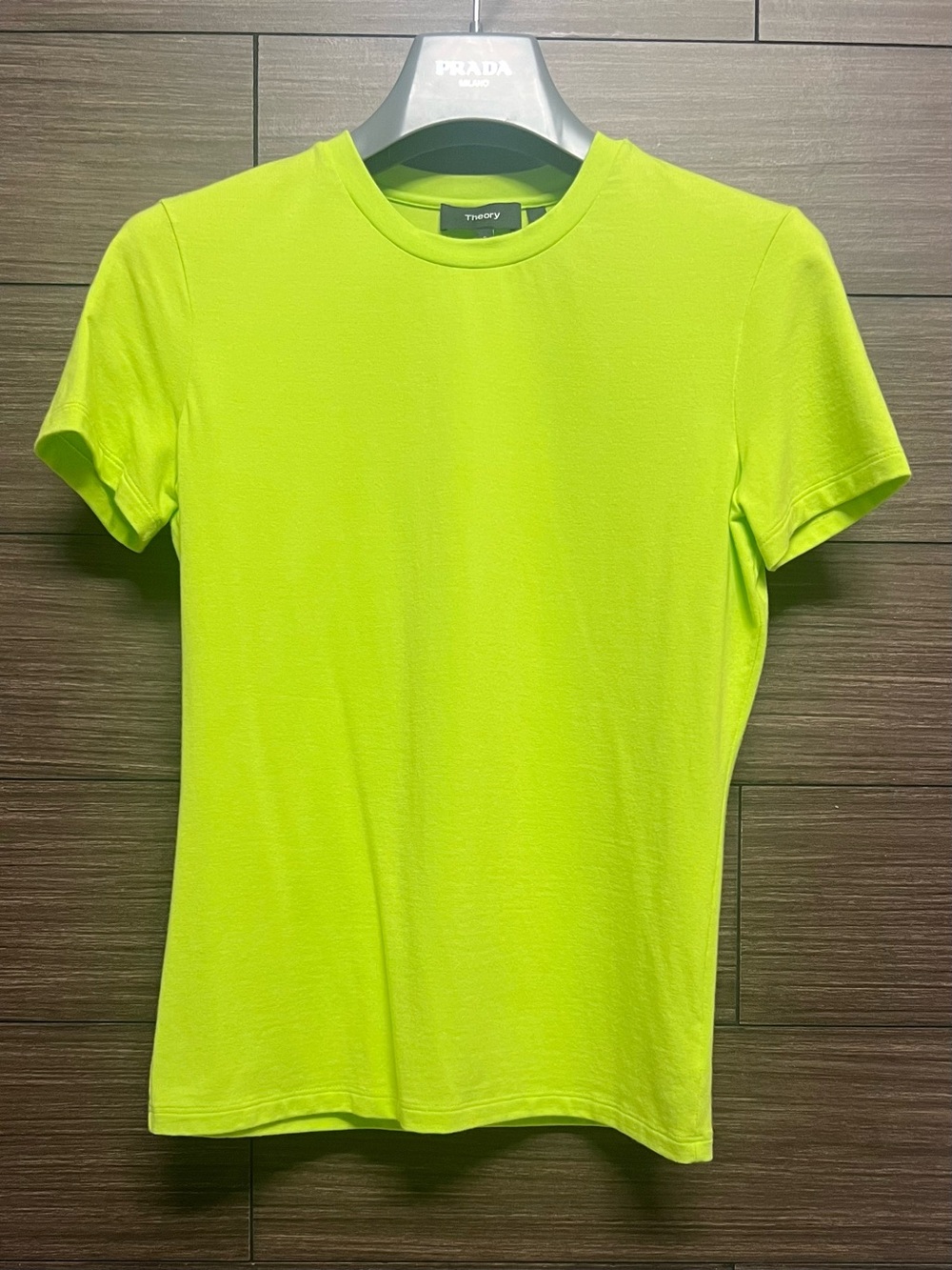 NWOT Theory Tiny Tee Crewneck Short Sleeve T-Shirt Lime Neon Green Size Small